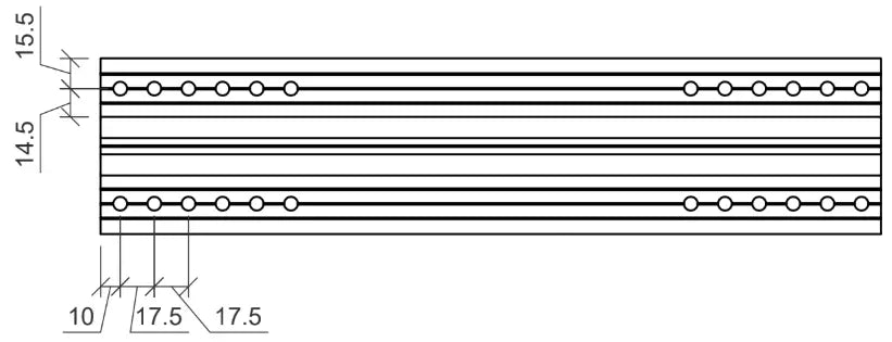 Technische Zeichnung einer Kurzschiene für Trapezblech-Unterkonstruktionen mit den Maßen 400 × 90 × 30 mm. Die Darstellung zeigt eine Draufsicht mit mehrfachen parallelen Linien und zwei Reihen symmetrisch angeordneter Bohrungen. Die Abstände der Bohrungen betragen jeweils 17,5 mm, beginnend 10 mm vom linken Rand. Der vertikale Abstand zur oberen und unteren Kante beträgt 14,5 mm bzw. 15,5 mm. Die Zeichnung dient der präzisen Montage oder Fertigung der Schiene.